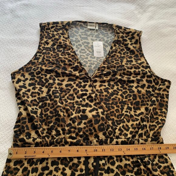 NEW Suzanne Betro cheetah animal print sleeveless stretch v-neck jumpsuit romper - Picture 7 of 8